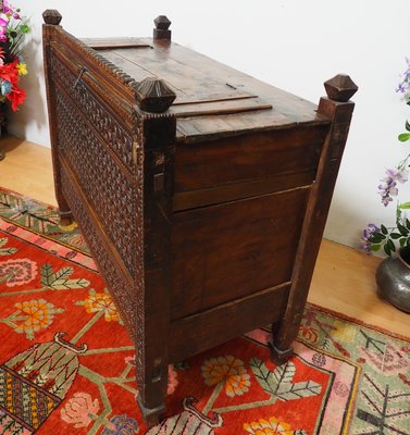 Antique 19th Century Cedar Wood Treasure Dowry Chest, Afghanistan, 1890s-UZN-1389274