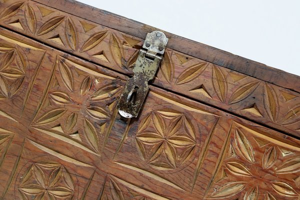 Antique Cedar Wood Treasure Dowry Chest Box, Nuristan, Afghanistan, 1920s-UZN-1404924