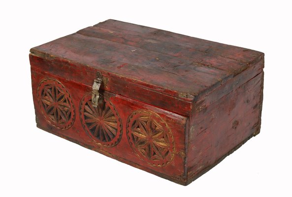 Antique Cedar Wood Treasure Dowry Chest Box, Nuristan, Afghanistan, 1920s-UZN-1404922