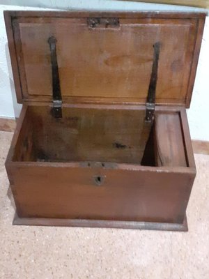 Antique Chest in Walnut-AKA-1793052