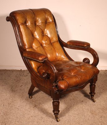 Antique Chesterfield Lounge Chair-HPU-2033698