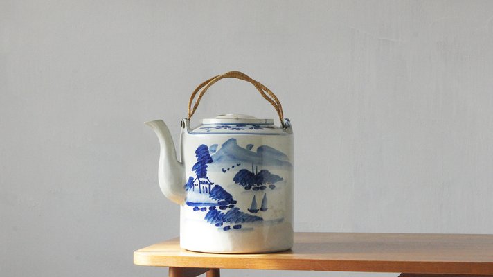 Antique Chinese Ceramic Jug from Qing Dynasty-UMB-1288919