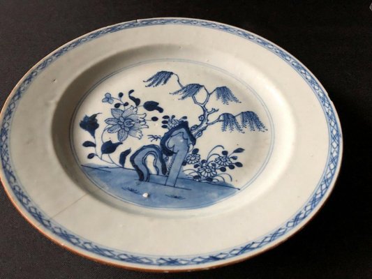 Antique Chinese Porcelain Plate with Floral Blue and White-QKG-1331499