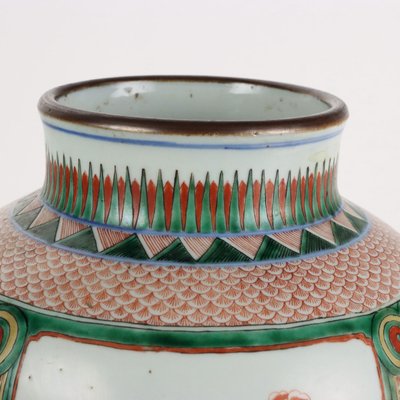 Antique Chinese Vase in Wucai Porcelain-VMM-2033336