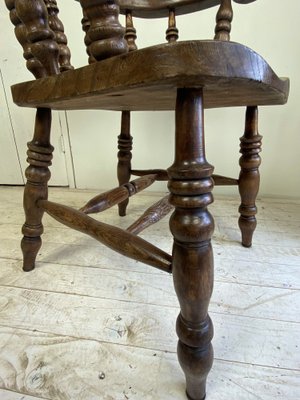 Antique English Elm Wood Windsor Captains Chair, 1900s-WZZ-1282620