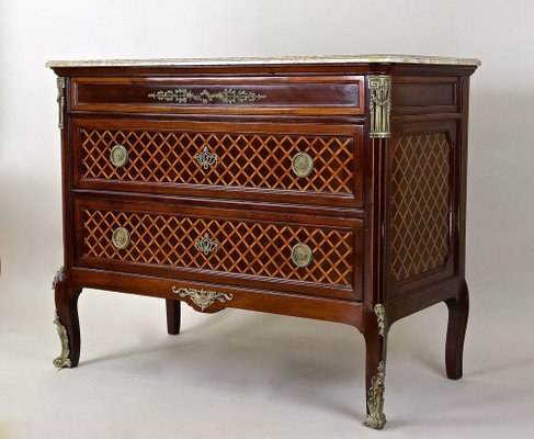 Antique French Chest of Drawers in Mahogany with Marquetry Works, 1870-TQA-1419285