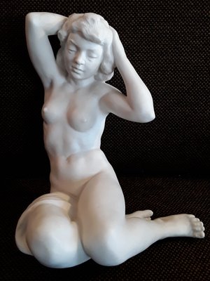 Antique German Hand-Painted Porcelain Seated Female Nude Figurine by Karl Tutter for Hutschenreuther, 1940s-HOI-713472