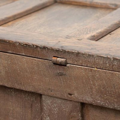 Antique Gothic Chest in Wood-WM-1257924