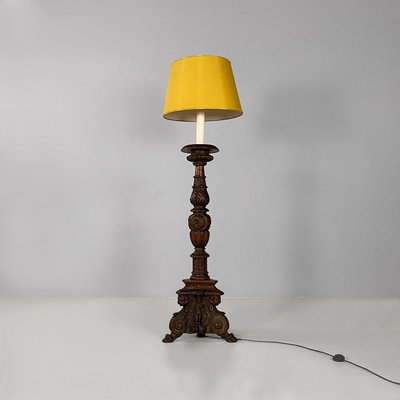 Antique Italian Floor Lamps in Carved Wood and Yellow Fabric, 1500, Set of 2-GDD-2034364