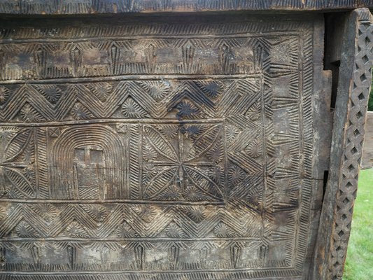 Antique Orient Cedar Wood Treasure Dowry Chest from Nuristan Afghanistan, 19th Century-UZN-1394013