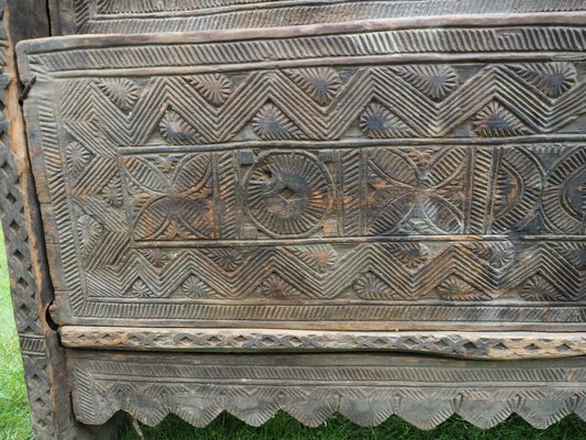 Antique Orient Cedar Wood Treasure Dowry Chest from Nuristan Afghanistan, 19th Century-UZN-1394013