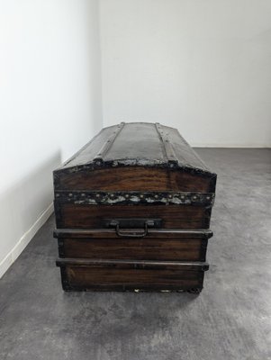 Antique Travel Trunk-HLV-2033097