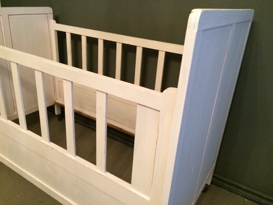 Antique Wood Crib-WWE-550941