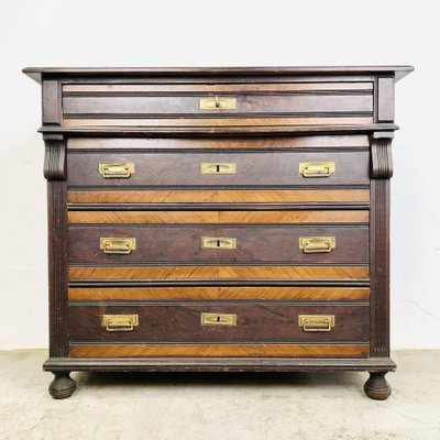 Antique Wood Dresser-LCQ-1342946