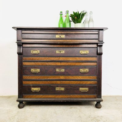 Antique Wood Dresser-LCQ-1342946