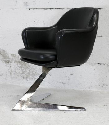 Armchair in Leatherette & Steel Arrow Base, France, 1970s-MAO-1193547