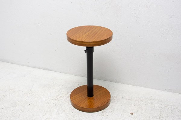 Art Deco Cherry Wood Round Side Table, Bohemia, 1930s-HXT-1308571