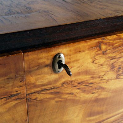 Art Deco Italian Burl Elm Sideboard by Osvaldo Borsani for Atelier di Varedo, 1930s-NJV-730736