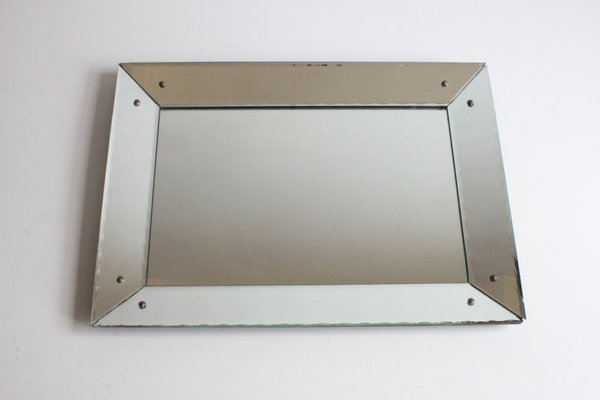 Art Deco Mirror with Scalloped Edges-PLT-1385453