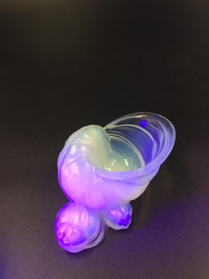 Art Deco Opalescent Glass Shell, 1930s-SAK-1797377