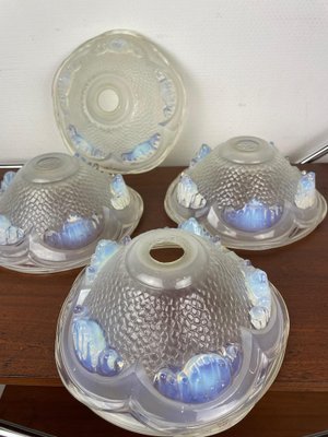 Art Deco Opalescent Pressed Ice Glass Lampshades from Ezan, France, 1930s, Set of 4-WQJ-1704726