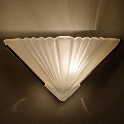 Art Deco Triangle-Shaped Wall Sconce-VDW-1300435