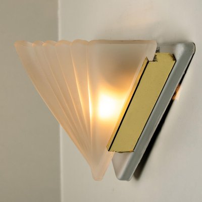 Art Deco Triangle-Shaped Wall Sconce-VDW-1300435