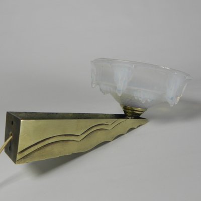 Art Deco Wall Lamp in Opalescent Glass, 1930s-TL-1785090