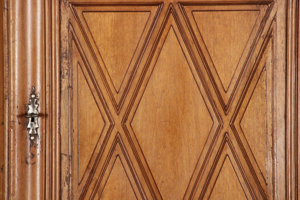 Baroque Narrow Cabinet in Walnut, France, 1700s-DXD-1790242