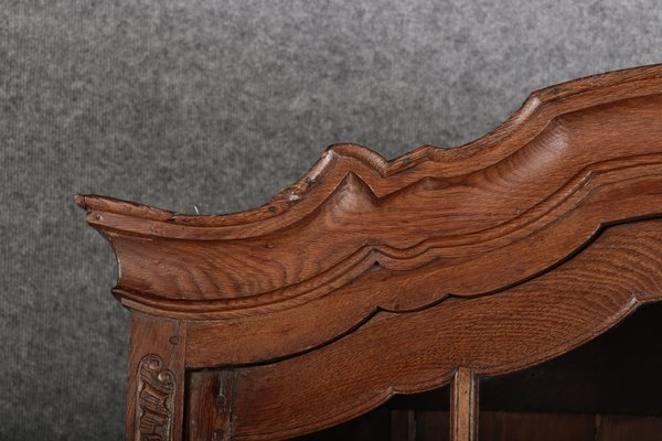 Baroque Showcase in Oak with Rocilla Carvings, 1760s-DXD-1703592