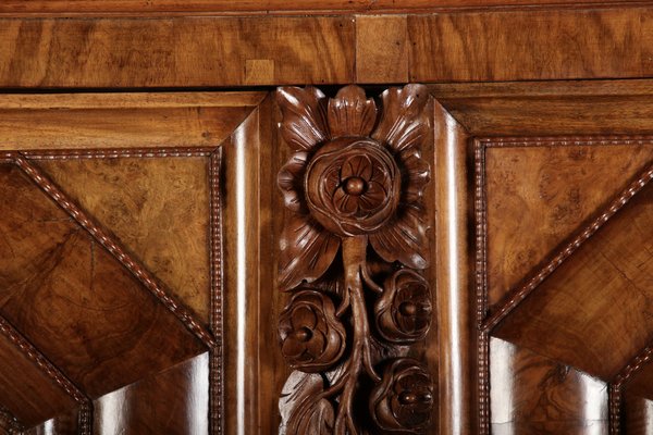 Baroque Walnut Cabinet with Carvings, 1700s-DXD-931670