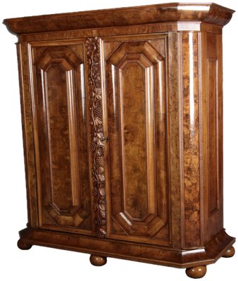 Baroque Walnut Cabinet with Carvings, 1700s-DXD-931670