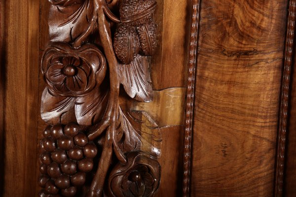 Baroque Walnut Cabinet with Carvings, 1700s-DXD-931670