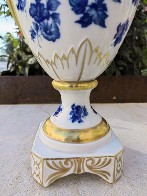 Bavarian Amphora Shaped Vases in White & Gold Porcelain with Handmade Blue Floral Decorations & Golden Swan Neck-Shaped Handles, Set of 2-ZFY-1756875