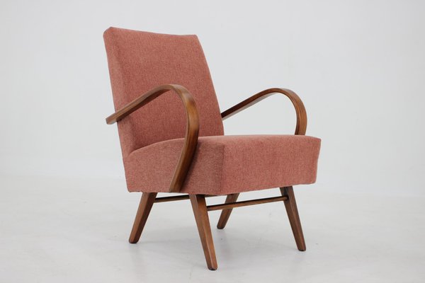 Beech Armchair by Jaroslav Smidek for Ton, Czechoslovakia, 1960s-TZ-1335716