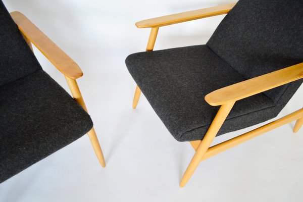 Beech & Felt Armchairs by Valerija Ema Cukermaniene for Vilnius Furniture Factory, 1960s, Set of 2-RTX-1425223