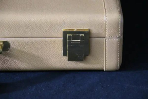 Beige Leather Briefcase from Hermès, 1990s-YF-1759552