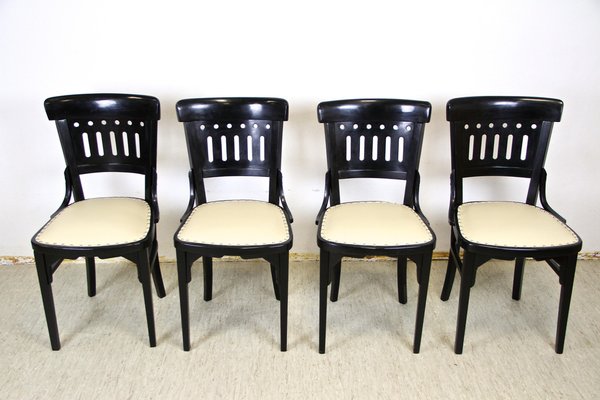 Bentwood Dining Table and Chairs by Otto Wagner for Thonet, Austria, 1910s, Set of 5-TQA-1322360