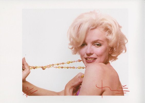 Bert stern " Marilyn stretching beads " 2010 2010-ICD-795616