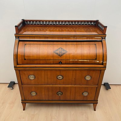 Biedermeier Roll-Top Desk in Cherry Veneer and Brass, 1820-NNB-2017624