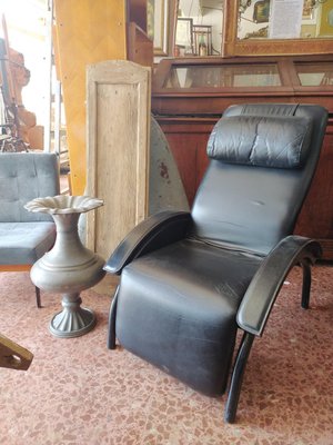 Black Leatherette Black Reclining Chair from GIOVANARDI, Italy, 1980s-RAQ-988203