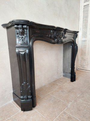 Black Marble Three Shell Mantelpiece-TDA-1785097