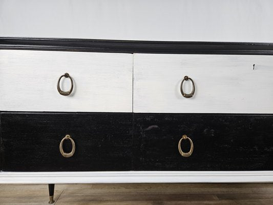 Black White Lacquered Chest with Glass Top and Brass Handles, 1960-ZUW-1798194