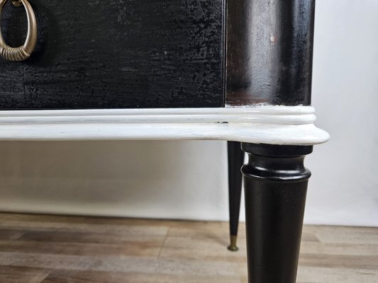 Black White Lacquered Chest with Glass Top and Brass Handles, 1960-ZUW-1798194