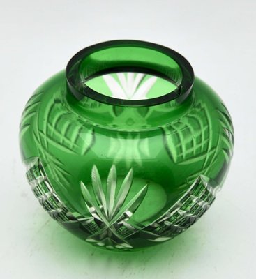 Bohemian Pique Fleurs Vase in Bright Green Cut-to-Clear Crystal with Grille-MJY-1148911