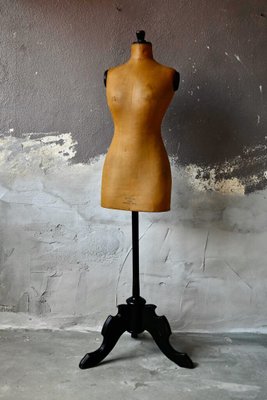 Bohémian Style Female Mannequin from Stockman Paris-AIU-2020624