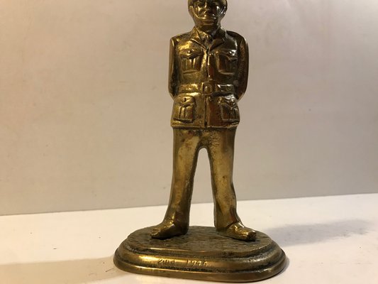 Bronze Sculpture of British Police Officer, 2nd, 1946-LCR-820422