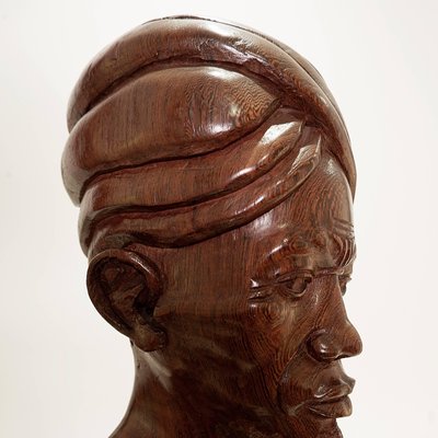 Brown Carved hardwood Bust-NYF-2018828