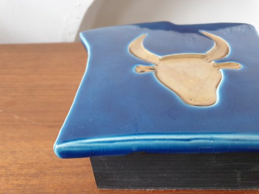 Bull Box from Mithé Espelt-AIU-1076391