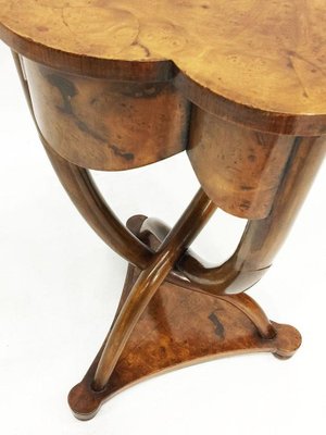 Burr Walnut Side Table with Curved Legs, 20th Century-UCH-1224601